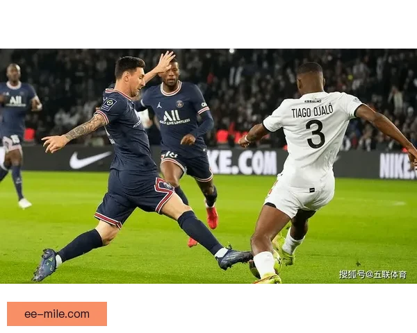 卡马拉法甲主场劲射破门助球队战胜巴黎圣日耳曼